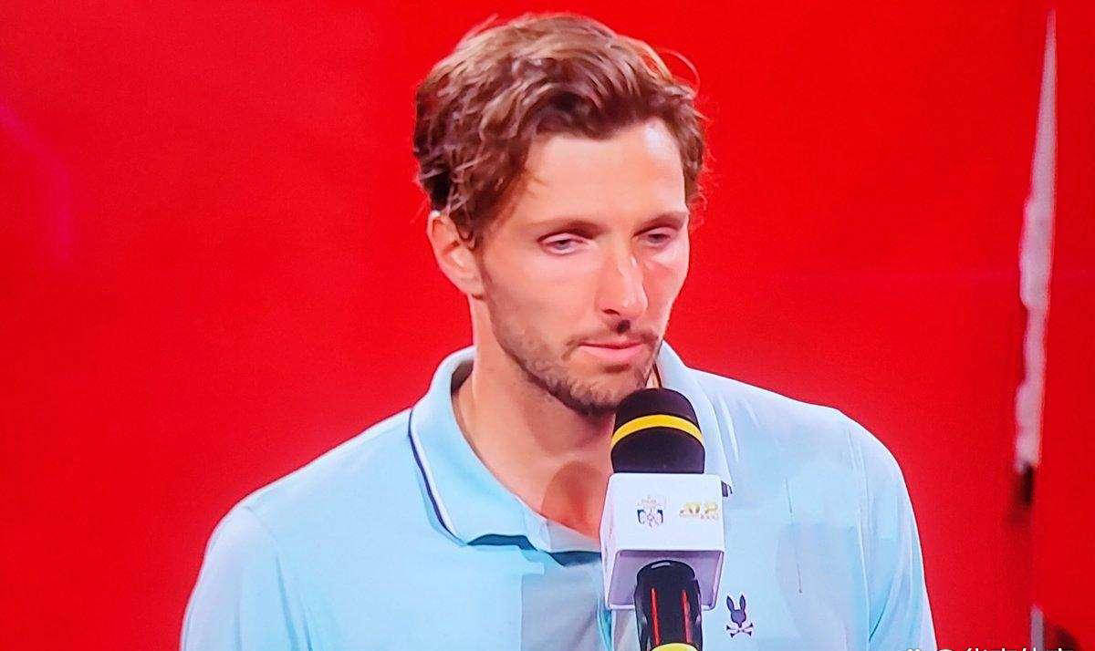 ATP上海大师赛圆满落幕，瓦谢罗夺冠，世界排名大突破