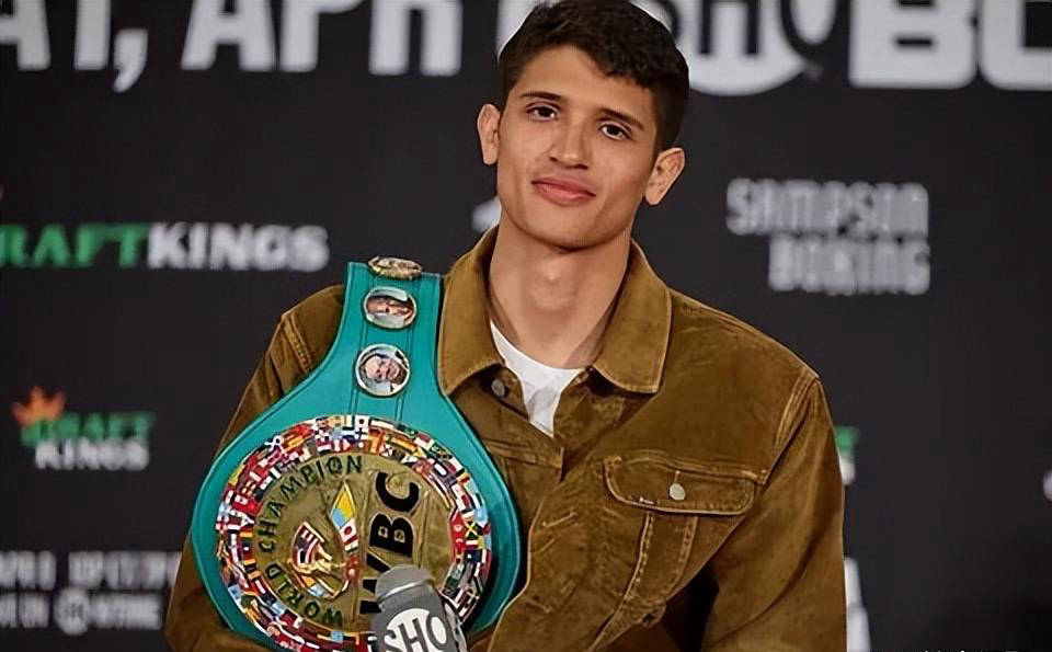 WBC超次中量级拳王卫冕战泡汤，世界拳王方多拉因伤退赛