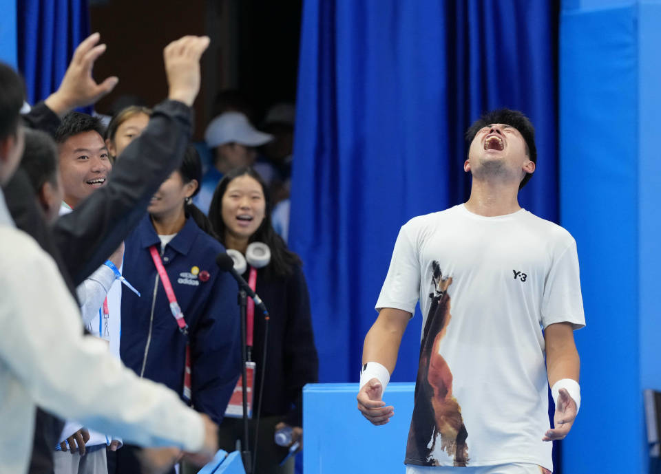 全运会｜打破心魔，吴易昺挺进网球男单决赛