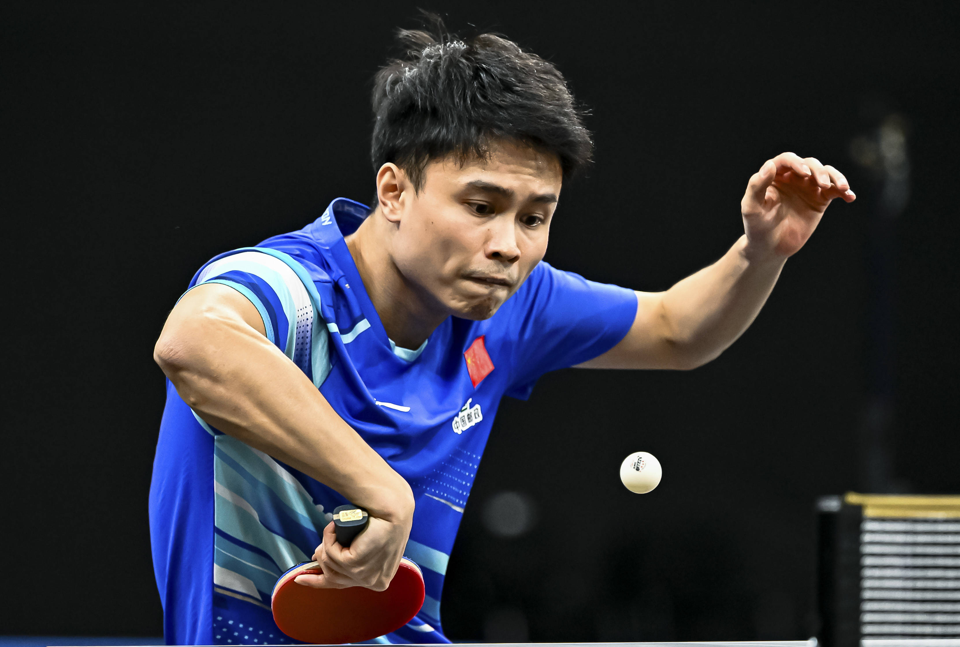 （体育）乒乓球——WTT球星挑战赛多哈站：周启豪夺得男单冠军