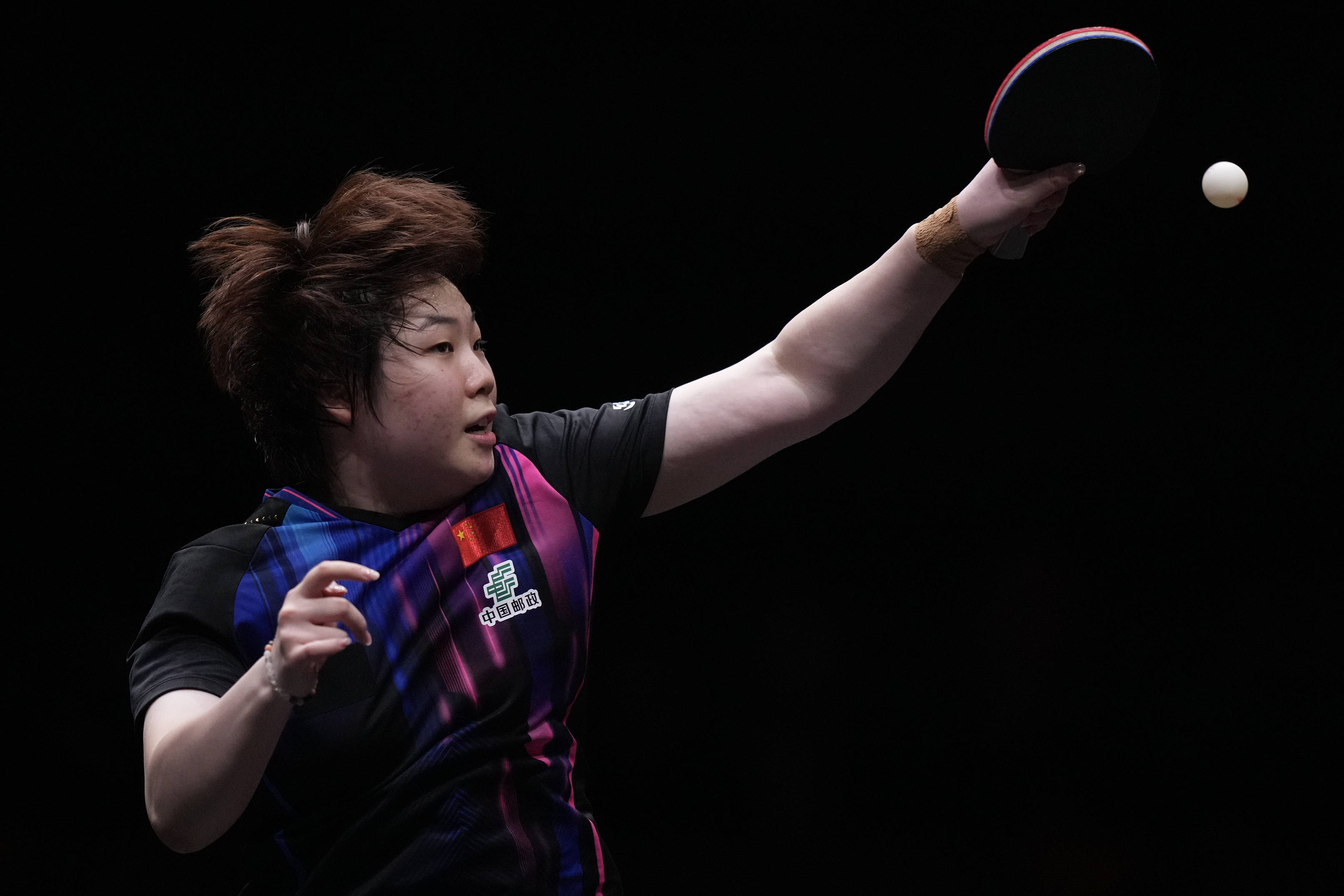 WTT香港总决赛：王曼昱女单夺冠